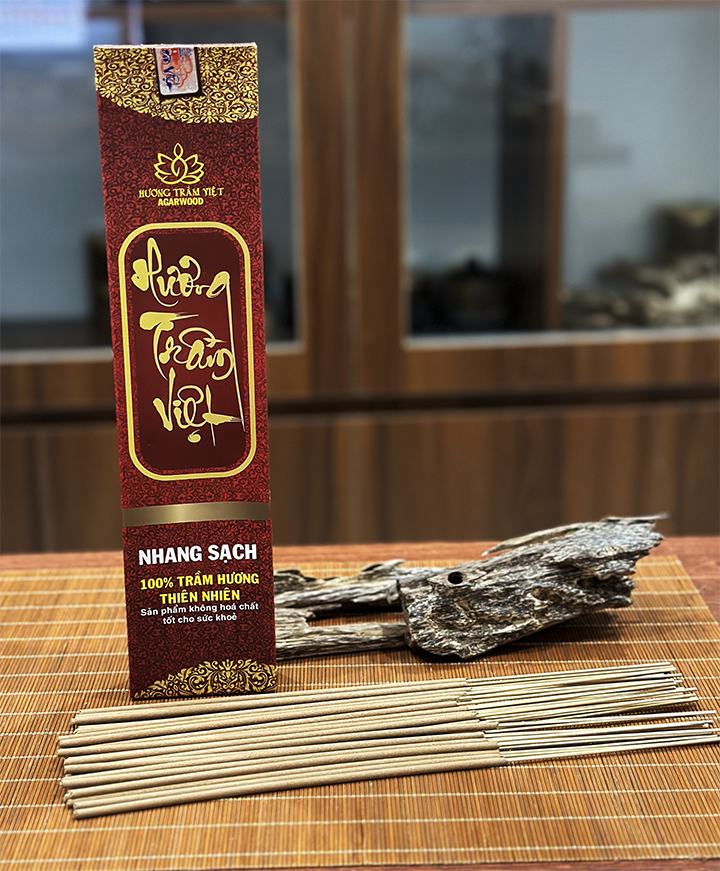 Nhang Trầm Hương Khánh hoà - hộp 79 cây 30 cm - Mùi ngọt đỉnh cao