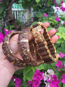 Vong-tay-tram-huong-boc-vang