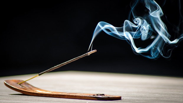 khoi-nhang-tram-huong